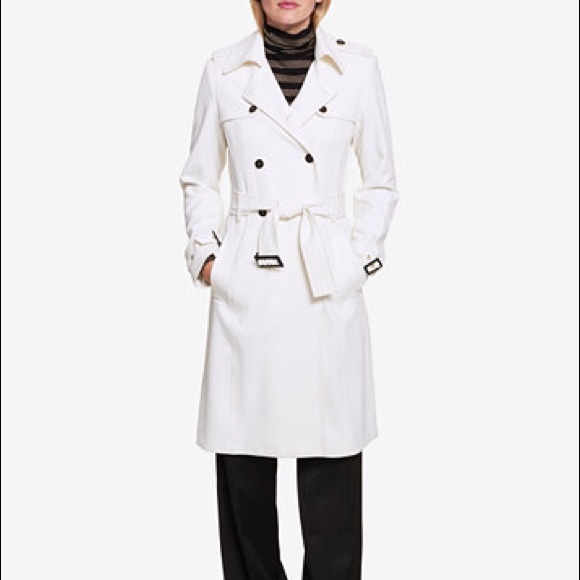 white trench coat outfit